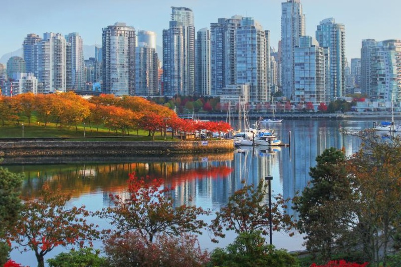 LAS VEGAS – VANCOUVER – LAS VEGAS 