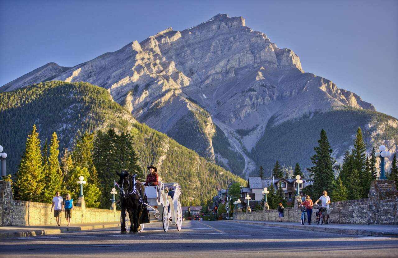 Tour Banff, Lake Louise, Moraine Lake & Emerald Lake